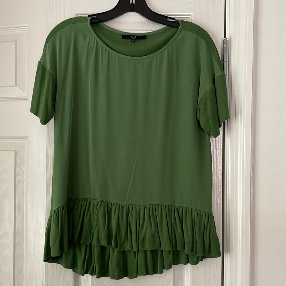 Tibi Ruffle hem Green top. XS